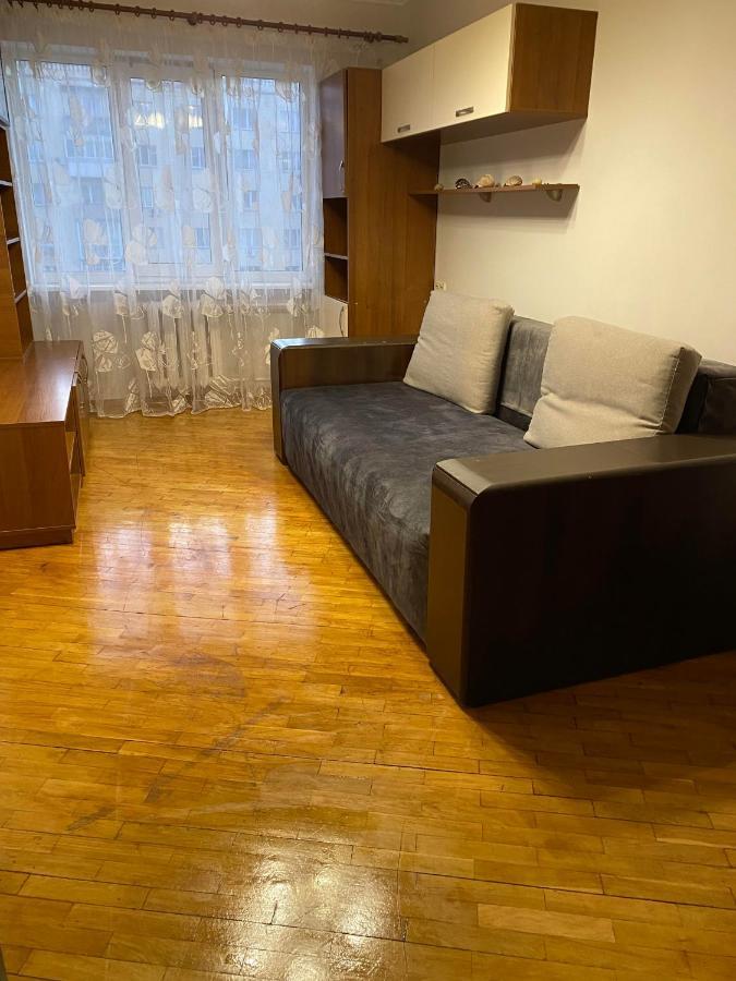 Apartment Next To Metro Station Pechersk Kyiv Exterior photo